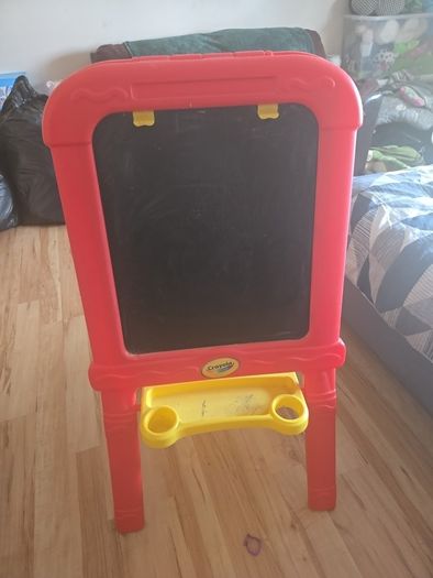 kids whiteboard/blackboard with magnets