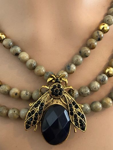 pearl necklace and bracelet set