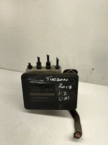 Hyundai Tucson Mk3 1.7 Diesel Abs Pump Control Module Unit 58920-d7911 2017 A2l5b2s