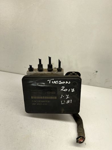 Hyundai Tucson Mk3 1.7 Diesel Abs Pump Control Module Unit 58920-d7911 2017 A2l5b2s