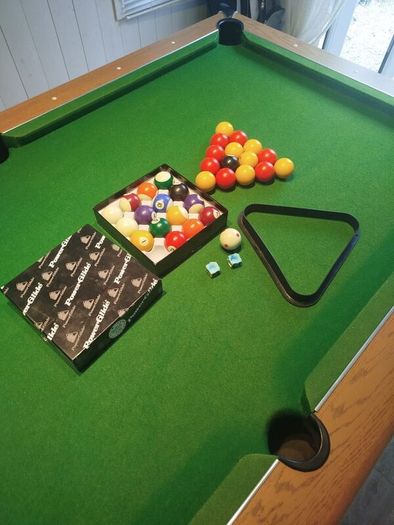pool table