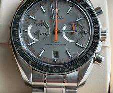 Omega Speedmaster Racing
