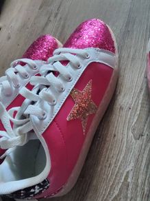 girls sneaker