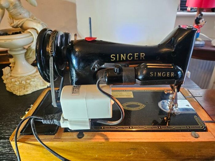 Singer 99k sewing machine