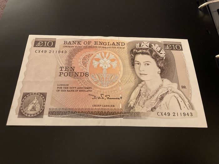 Great Britain 10 pounds banknote