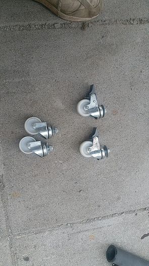 set  4 casters 2 have stops on them