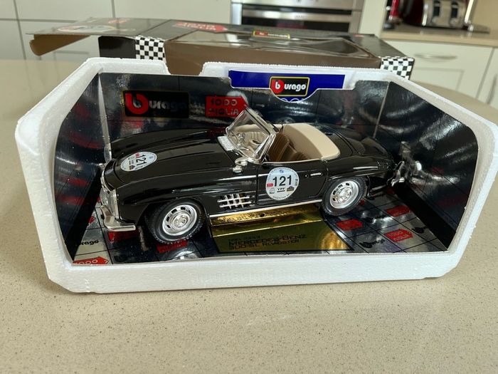 Mille Miglia Burago Model Car Scale 1/18