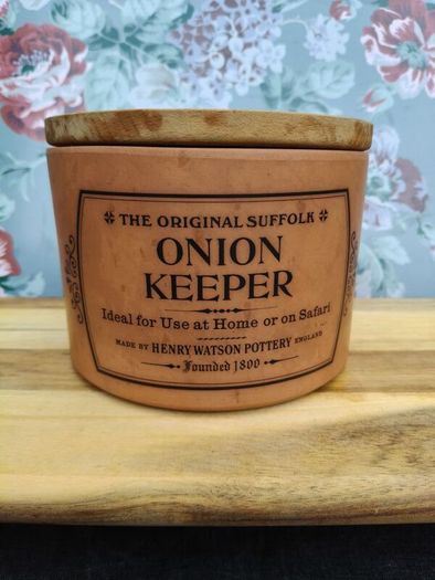 Vintage Suffolk Terracotta Onion keeper
