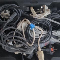 30x IEC plugs