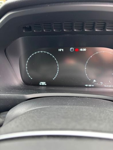 2018 Volvo XC90 D4 Momentum 7 Seater Auto