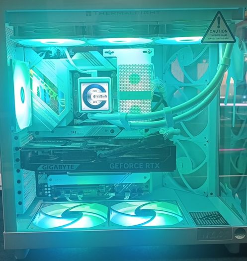 Gaming NZXT i9-12Gen RTX5070 Gaming PC