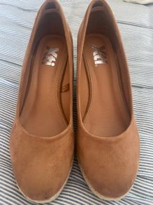 Ladies shoes