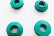 Green plastic eyelets  12mm - 10 pk