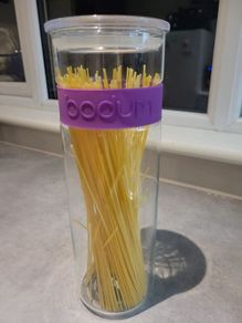 Pasta container