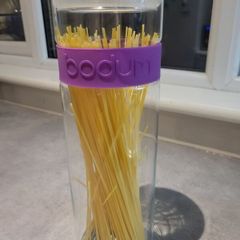 Pasta container