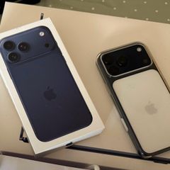 Iphone 17 Pro Max 256 Gigs . Factory unlock