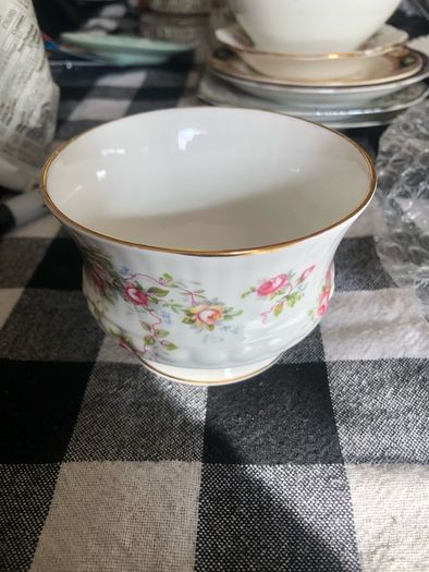 Queens Rosamund Sugar Bowl Rosina China  Co Ltd Vintage