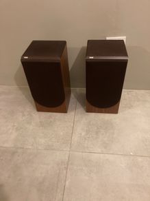 Bowers & Wilkins DM22 Stereo Speakers