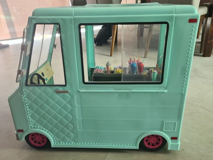 Generation Doll Ice Cream Van