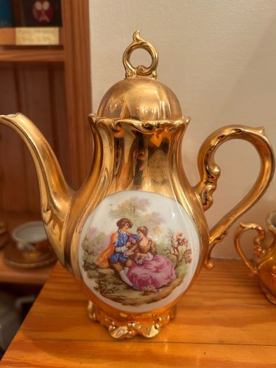 Bondware Antique Demitasse Coffee Set