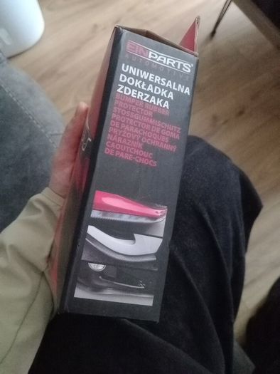 Universal car front lip splitter