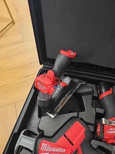 milwaukee  m12 gen 3 kit