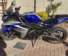 Yamaha R25 2020