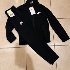 Nike tracksuit medium