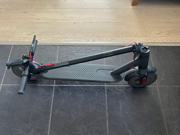 Selling Xiaomi Mi Electric Scooter Pro