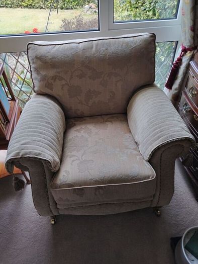 sofa set x3