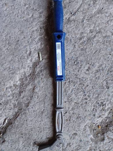 nail puller
