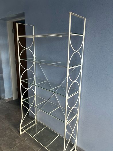 free standing shelves