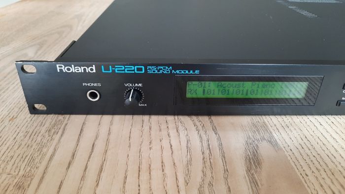 Roland U-220 RS-PCM Sound Module