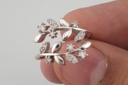 Beautiful Flower Desgin 925 Sterling Silver Ring