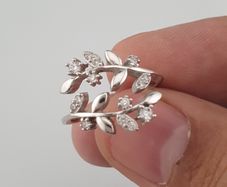 Beautiful Flower Desgin 925 Sterling Silver Ring