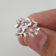 Beautiful Flower Desgin 925 Sterling Silver Ring