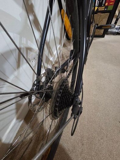 Trek FX 2 Disc Hybrid Size L (2023, Low Use),  Helmet, Pump and Jacket