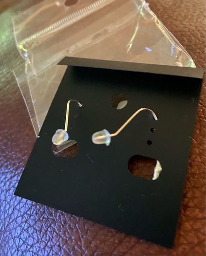 Droplet style diamond costume jewellery earrings