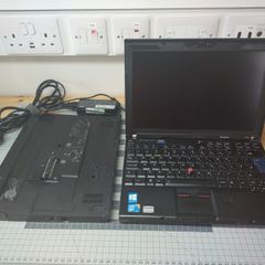 Lenovo ThinkPad X201 and UltraBase Dock
