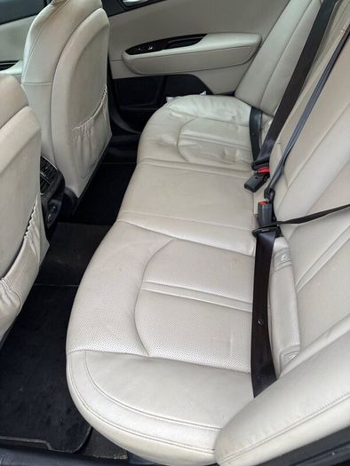 Excellent condition-cream leather-taxed & serviced