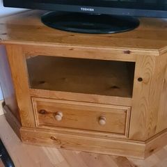 corner pine t.v unit