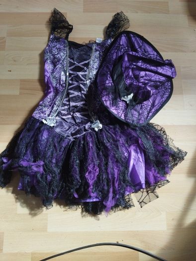 fancy dress age  13-14