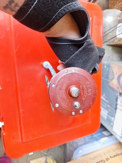 penn jigmaster. Nub 500 reel