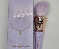 Flower Knows Butterfly Cloud Collar Collection Angled Powder Brush in Frosty Wisteria