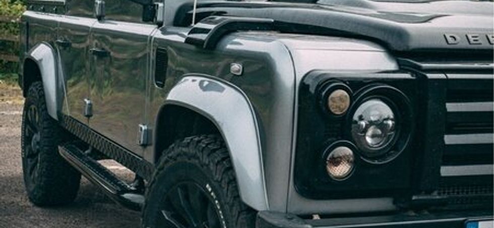 2013 landrover 110 crew cab commercial