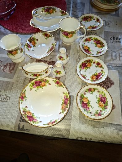 Old Country Rose Royal Albert Porcelain 13 Piece which includes Two Tier Cake Stand, Postage Available or collection