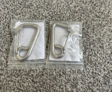 2 Spring snap hook carabiner