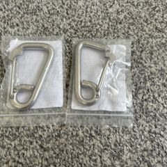 2 Spring snap hook carabiner