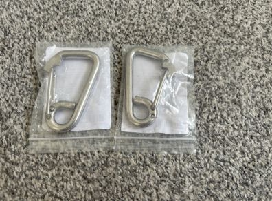 2 Spring snap hook carabiner