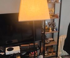 floor lamp